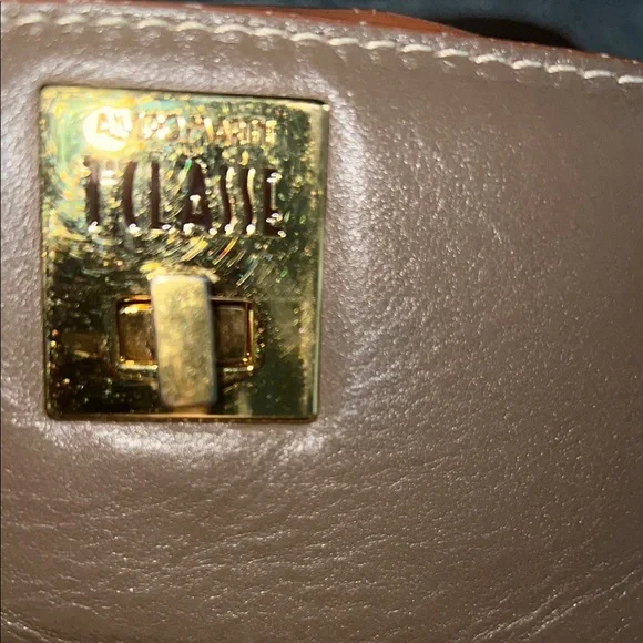 Alviero Martini Brown and Tan Shoulder Bag with Map Design - Picture 3 of 12